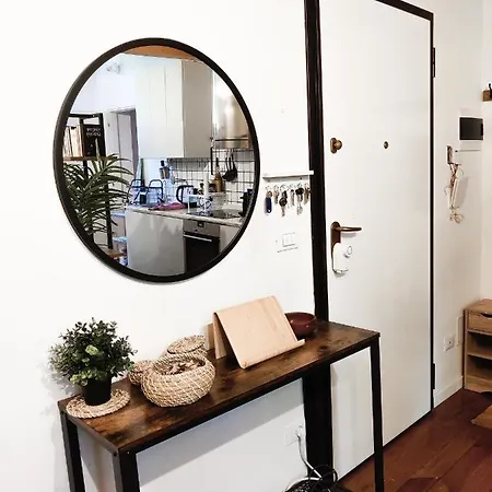 Апартаменты Accogliente Loft In Palazzo Storico *